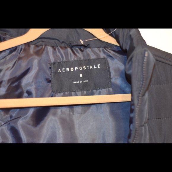 Aeropostale quilted vest - Picture 3 of 3